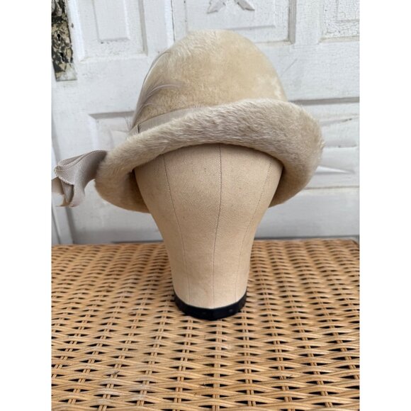 Vintage 60\'s Tan Fuzzy Wool Womens Tilted Fedora Hat Leci Size 22\
